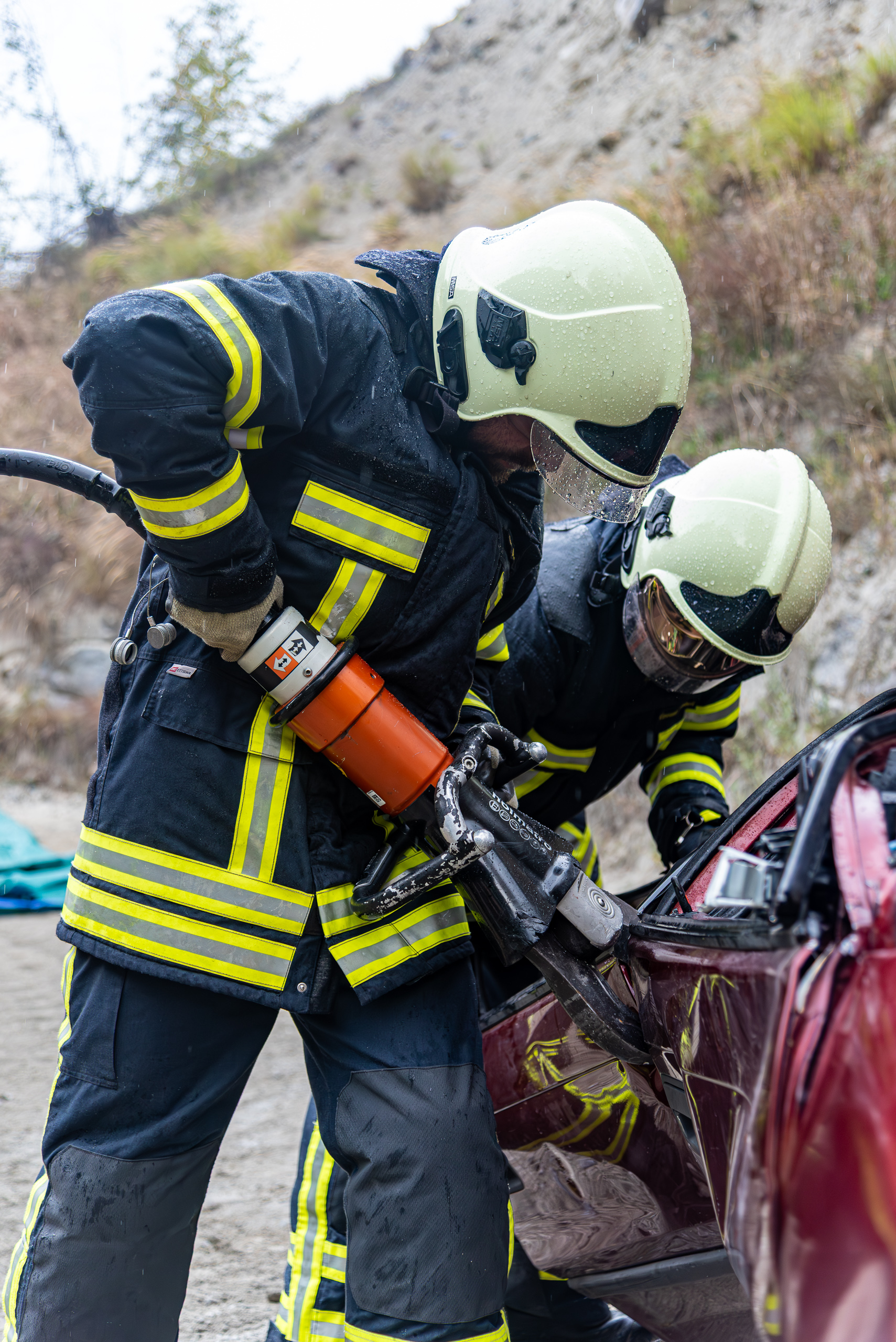 Exercice de désincarcération par les pompiers du CSI Hérens
